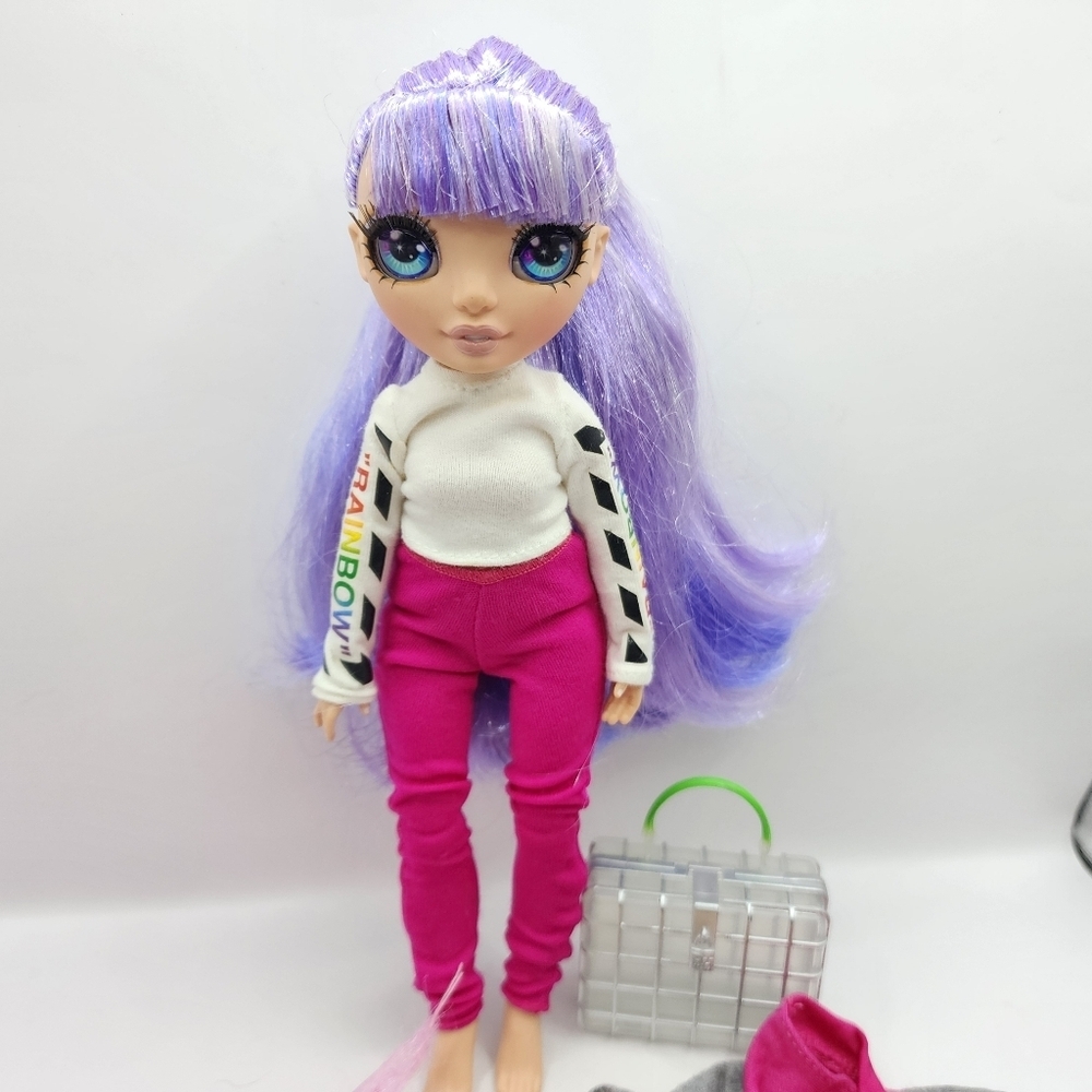 Rainbow High Viola Sparkle & Shine Clothing Accessories Lot - Picture 4 of 5